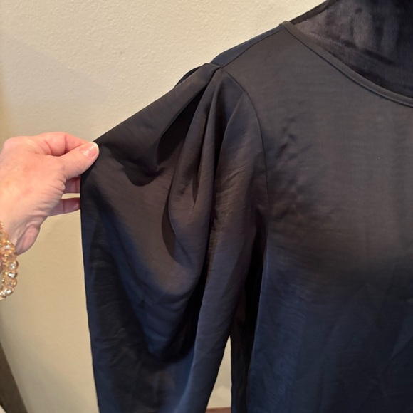 NWT Karl Lagerfeld Black 3/4 Sleeve Blouse Top,Medium, Office Casual Lightweight - Picture 4 of 15
